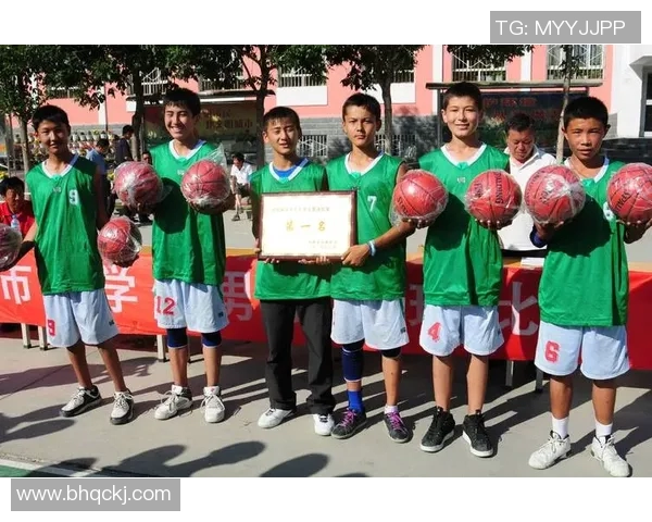 高诗岩：从青涩新星到篮球场上的耀眼明星之路